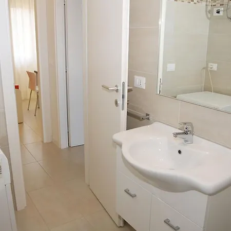 Residence Equilio Family Apartments Lido di Jesolo Room photo