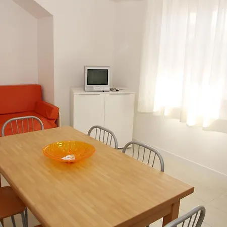 Residence Equilio Family Apartments Lido di Jesolo Room photo